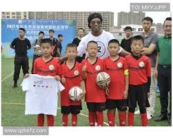 错失绝平机会，帕罗特补时阶段勺子点球打飞